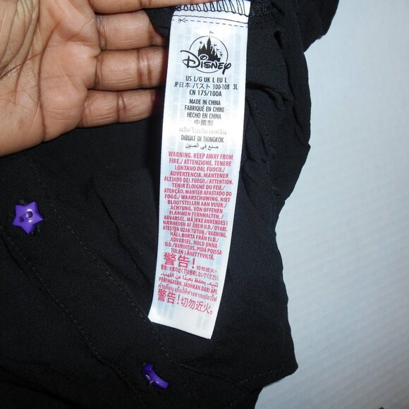 DISNEY UNIVERSE WOMEN LARGE HOCUS POCUS TIE FRONT SHRT 100% VISCOSE HALLOWEEN - Picture 6 of 10